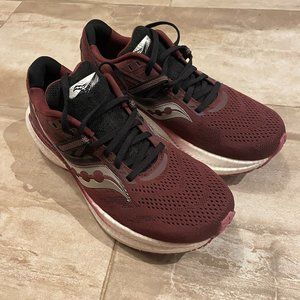 LIKE NEW Saucony Women's Triumph 20 Running Shoe sz 8.5
